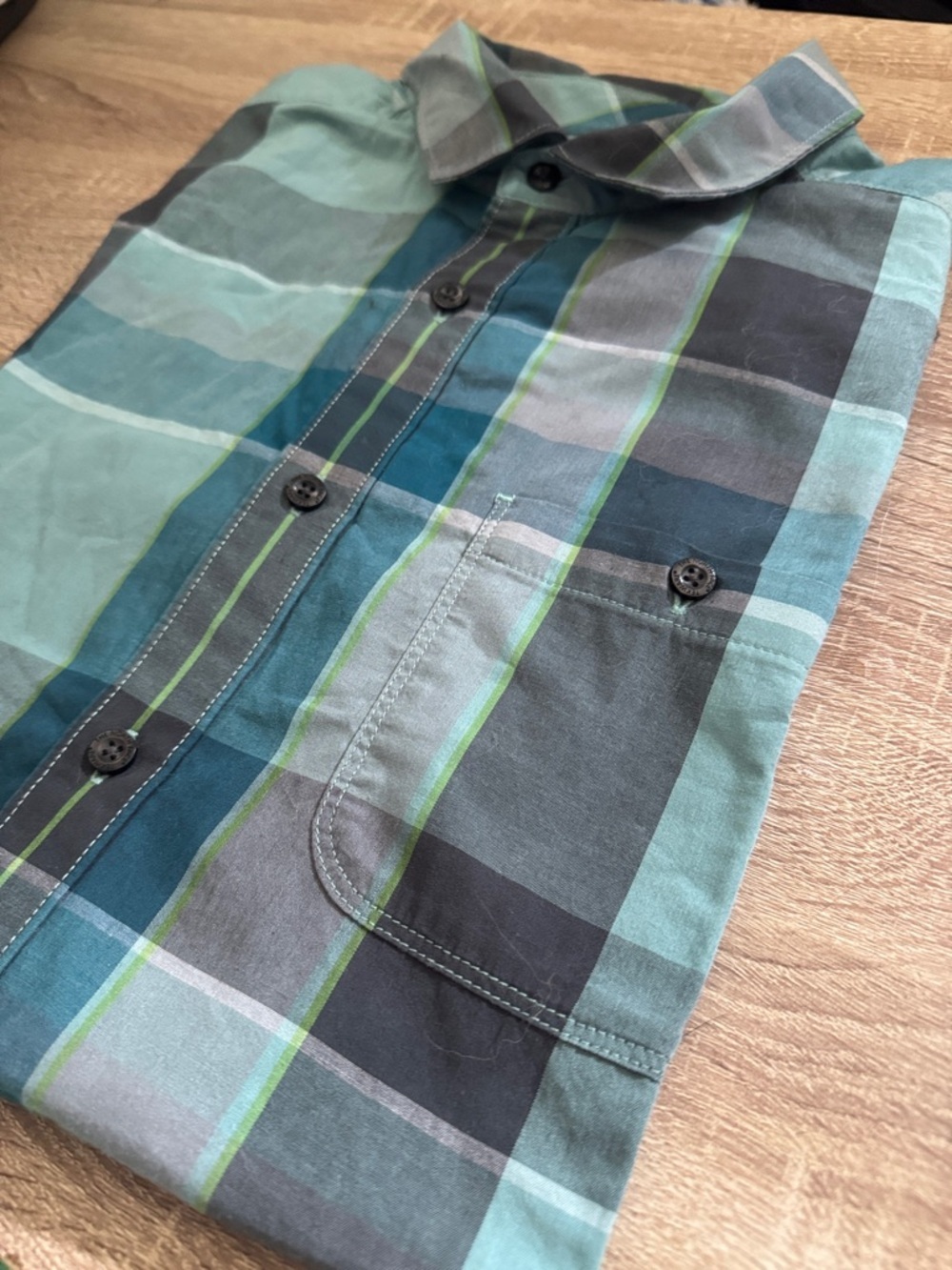 The North Face Shirt - Picture 2 of 3